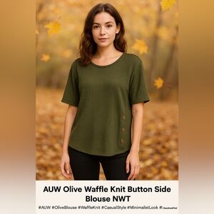 AUW 💚 Size M Secret Charm Olive Green Waffle Knit Button Side Blouse NWT Women’s